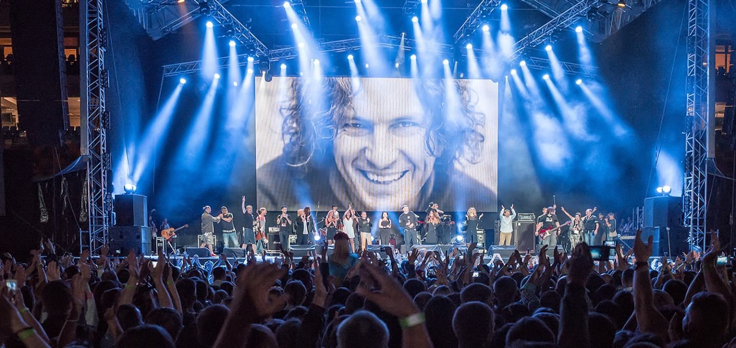 Лучшие каверы песен Кузьмы: Pianoboy, "Антитела", Хлывнюк – смотрите и слушайте Лучшие каверы песен Кузьмы: Pianoboy, "Антитела", Хлывнюк – смотрите и слушайте