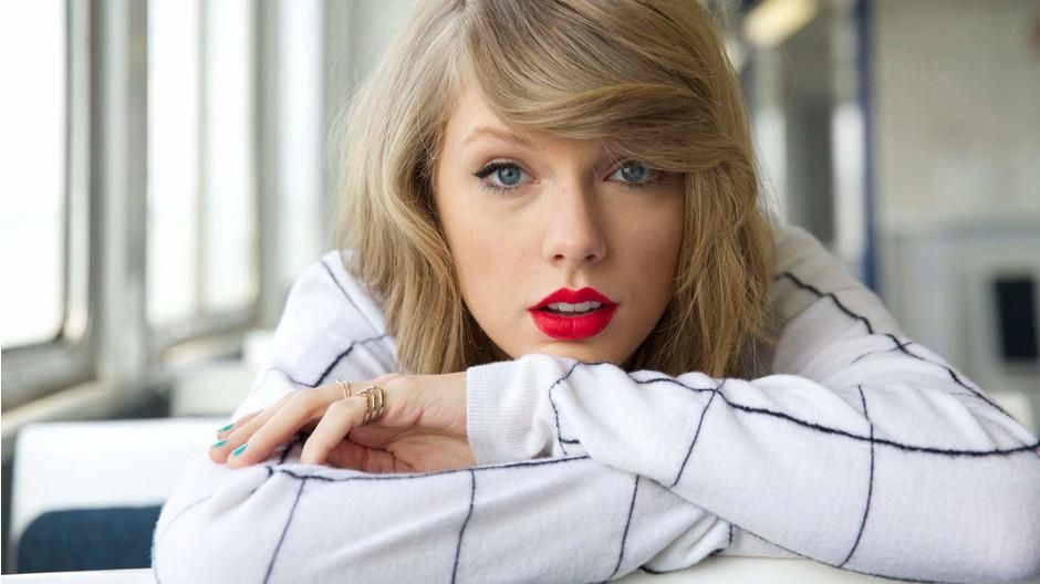 Тейлор Свіфт повернулась в соцмережі з дивним посланням Тейлор Свіфт повернулась в соцмережі з дивним посланням