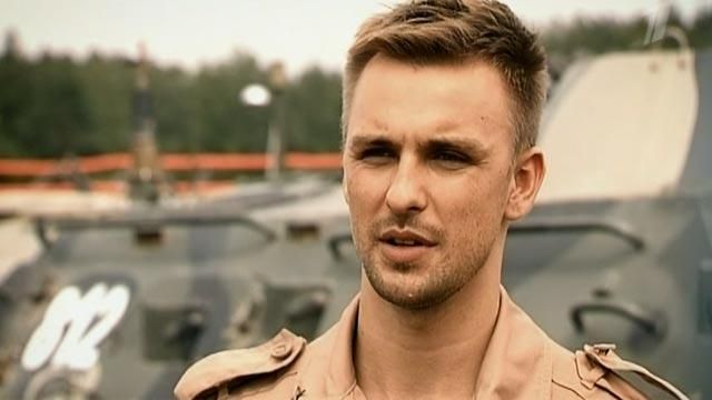 Українець вийшов на сцену конкурсу "Новая волна" у патріотичному костюмі: відео Українець вийшов на сцену конкурсу "Новая волна" у патріотичному костюмі: відео