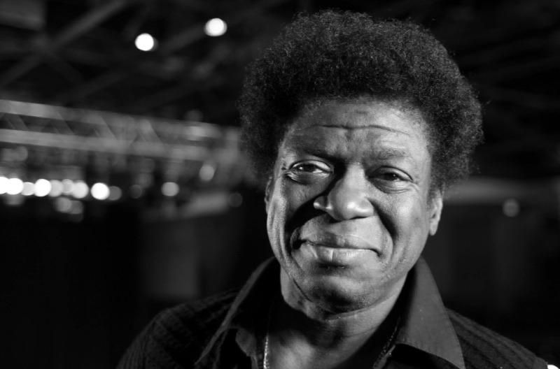 Популярный американский певец умер от рака Популярный американский певец умер от рака