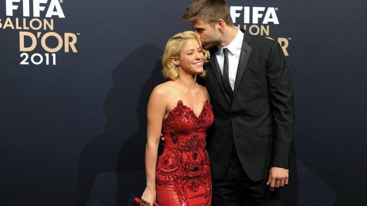 Шакира спела о любви после слухов разводе с Пике Шакира спела о любви после слухов разводе с Пике