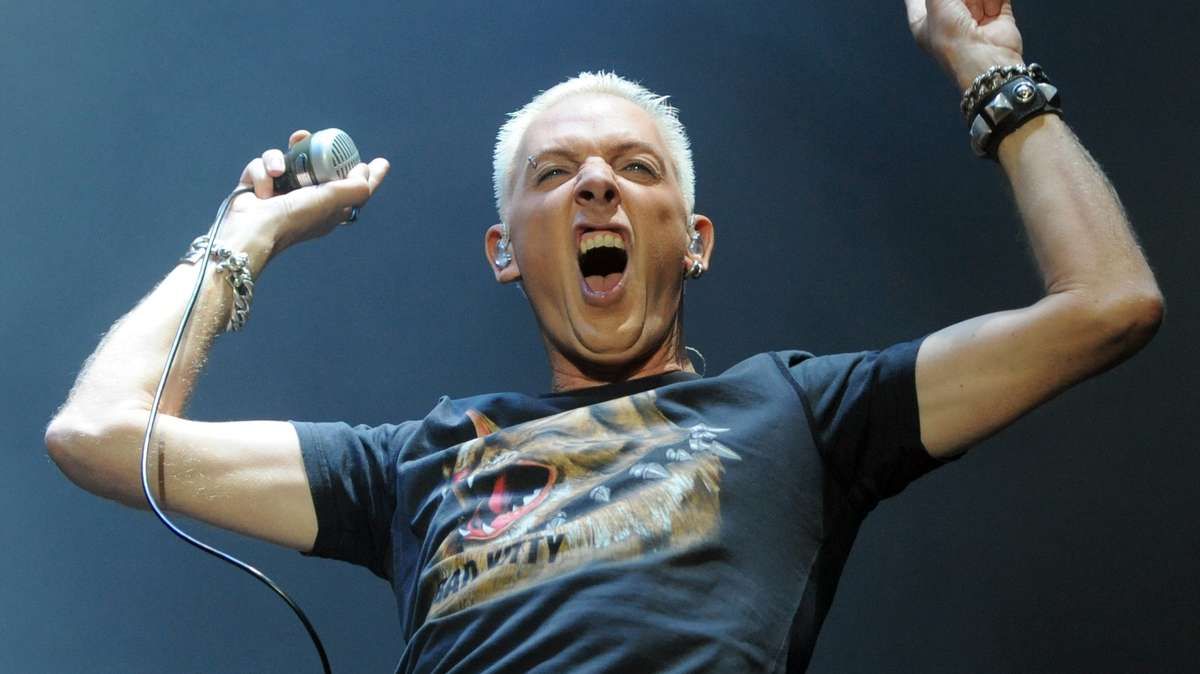 Лідера Scooter вигнали з популярного шоу у Німеччині, через його візит у Крим Лідера Scooter вигнали з популярного шоу у Німеччині, через його візит у Крим