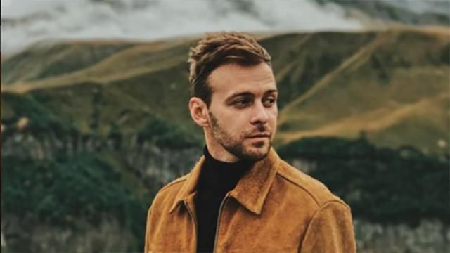 Український співак показав сміливе оголене фото Український співак показав сміливе оголене фото