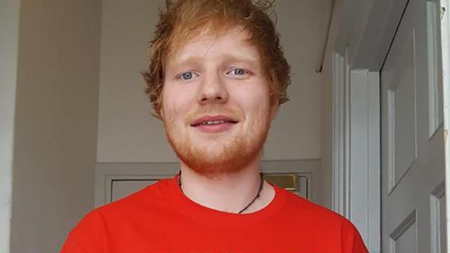 Відомий співак Ед Ширан зламав руки під час аварії: фото Відомий співак Ед Ширан зламав руки під час аварії: фото