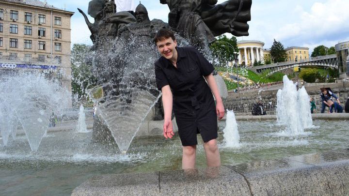 Савченко під Сердючку запалила на вечірці не гірше за призерку Євробачення-2007 Савченко під Сердючку запалила на вечірці не гірше за призерку Євробачення-2007