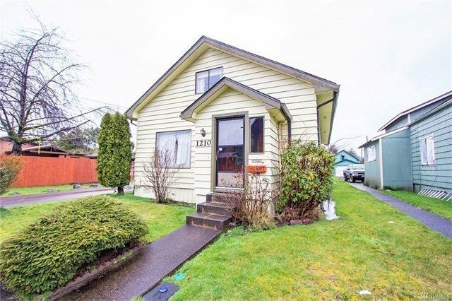 У мережу потрапили фото будинку дитинства Курта Кобейна У мережу потрапили фото будинку дитинства Курта Кобейна