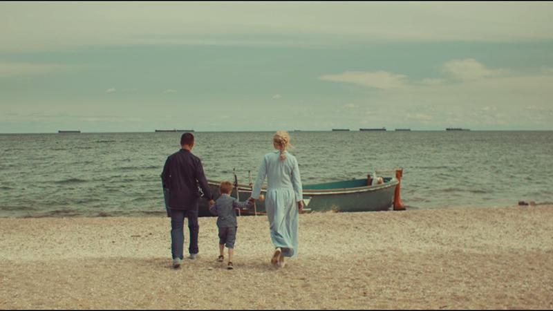 Сергей Михалок показал жену и сына в новом клипе: видео Сергей Михалок показал жену и сына в новом клипе: видео