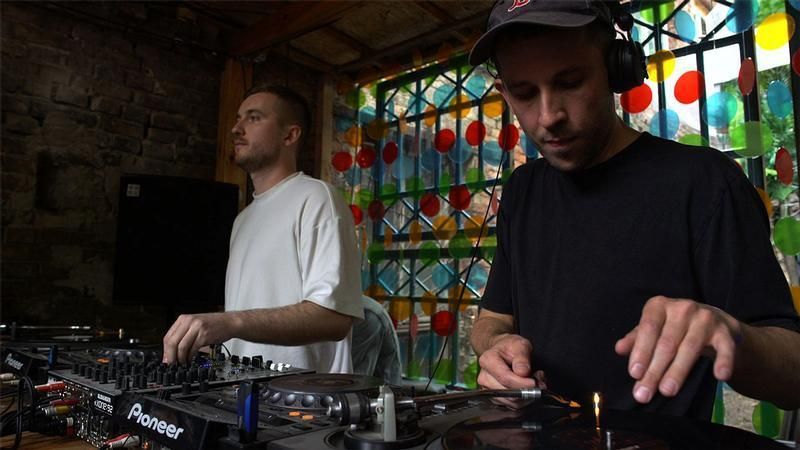 Українці потрапили у топ престижного рейтингу ді-джеїв Українці потрапили у топ престижного рейтингу ді-джеїв