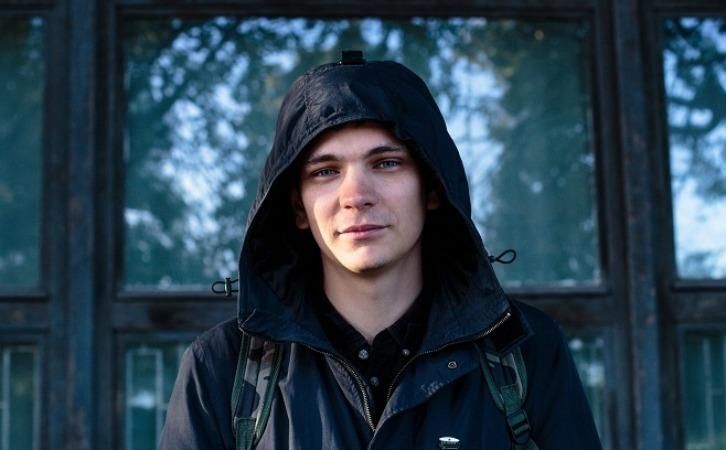 Скандального рэпера "Гнойного" избили в России Скандального рэпера "Гнойного" избили в России