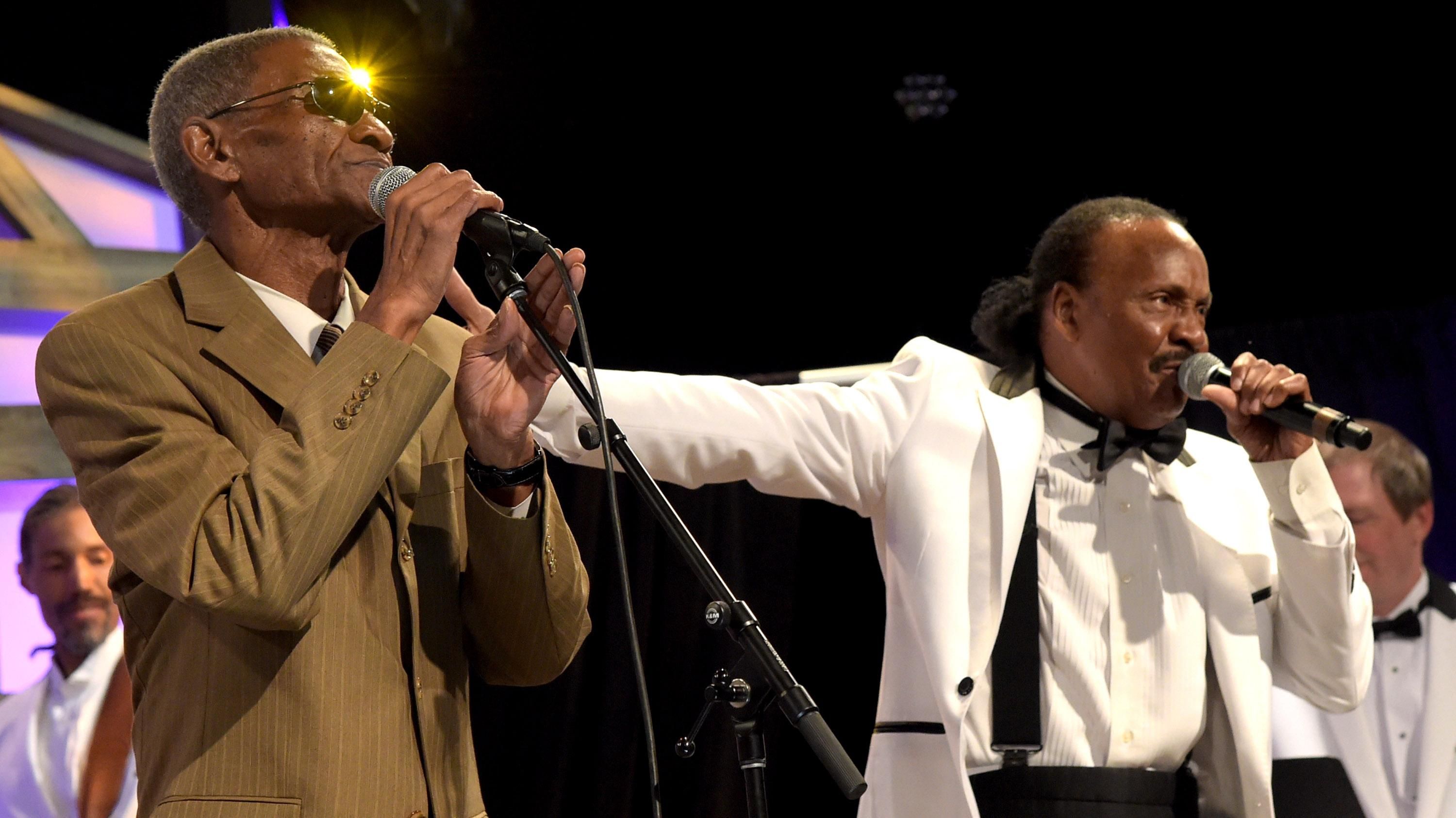 Помер виконавець безсмертного хіта Everlasting Love Помер виконавець безсмертного хіта Everlasting Love