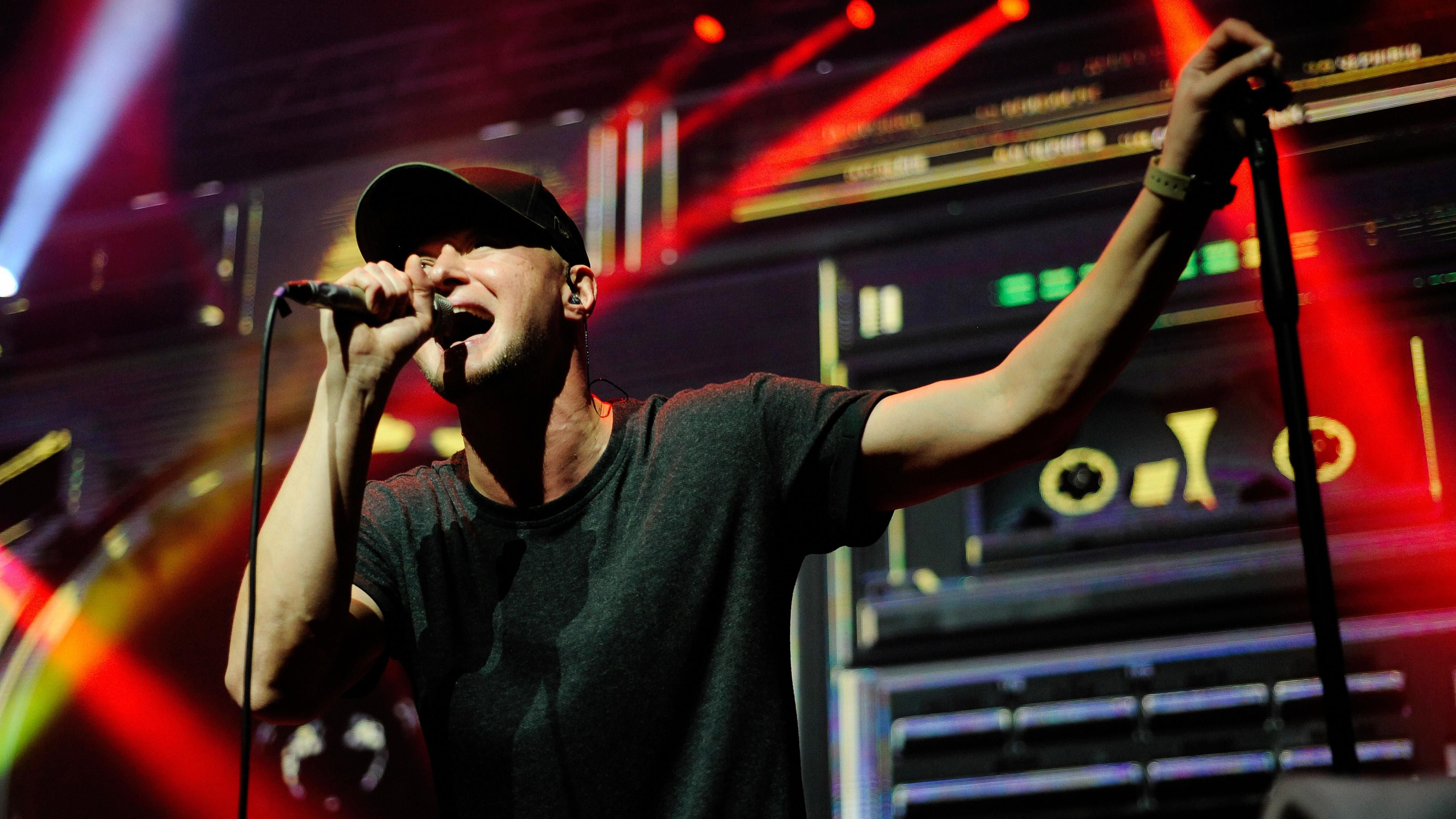 "Бумбокс" представив потужний альбом "Голий король" на концерті у Києві: яскрава фотогалерея "Бумбокс" представив потужний альбом "Голий король" на концерті у Києві: яскрава фотогалерея