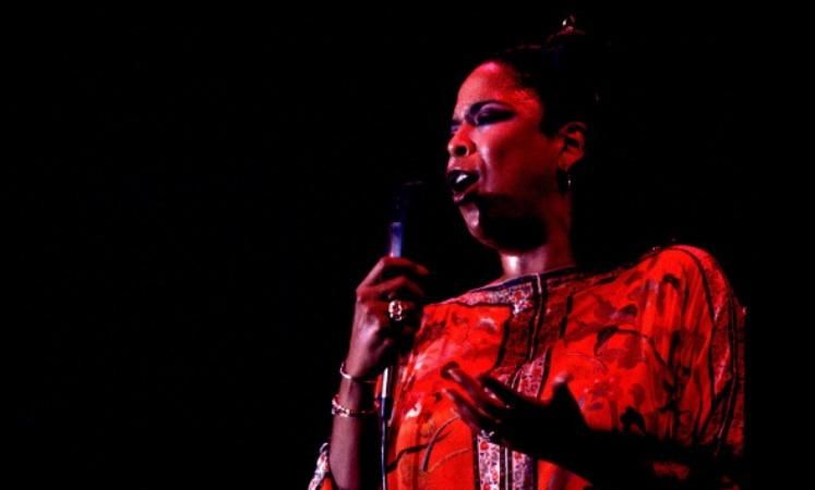 Известная актриса и певица Делла Риз умерла в США Известная актриса и певица Делла Риз умерла в США