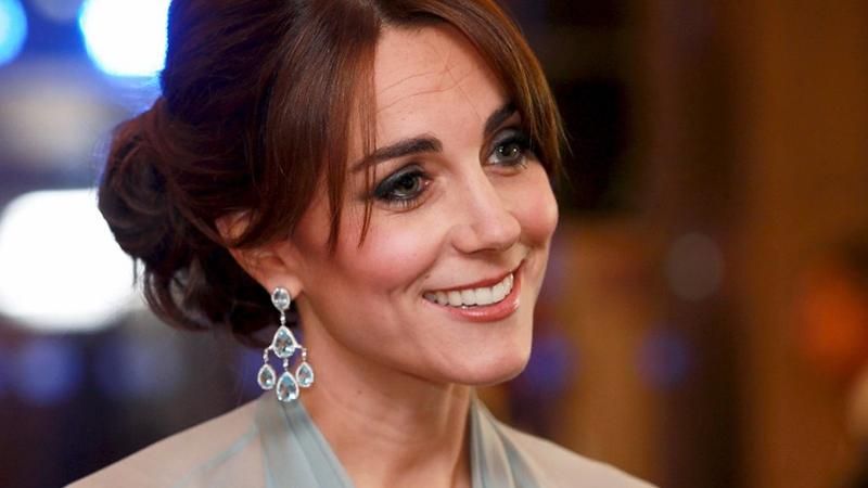 Кейт Міддлтон одягнула дорогоцінне намисто принцеси Діани: фото Кейт Міддлтон одягнула дорогоцінне намисто принцеси Діани: фото