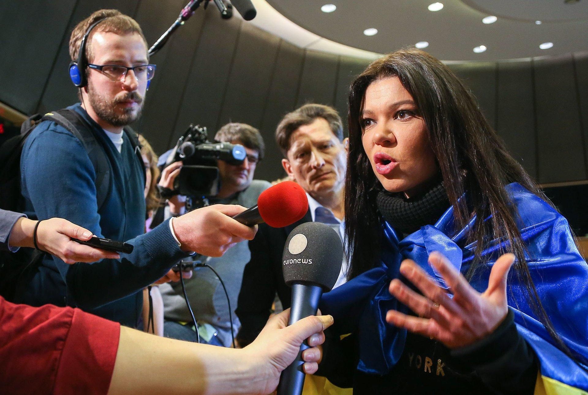 Руслана прокоментувала виступи українських зірок у Росії Руслана прокоментувала виступи українських зірок у Росії