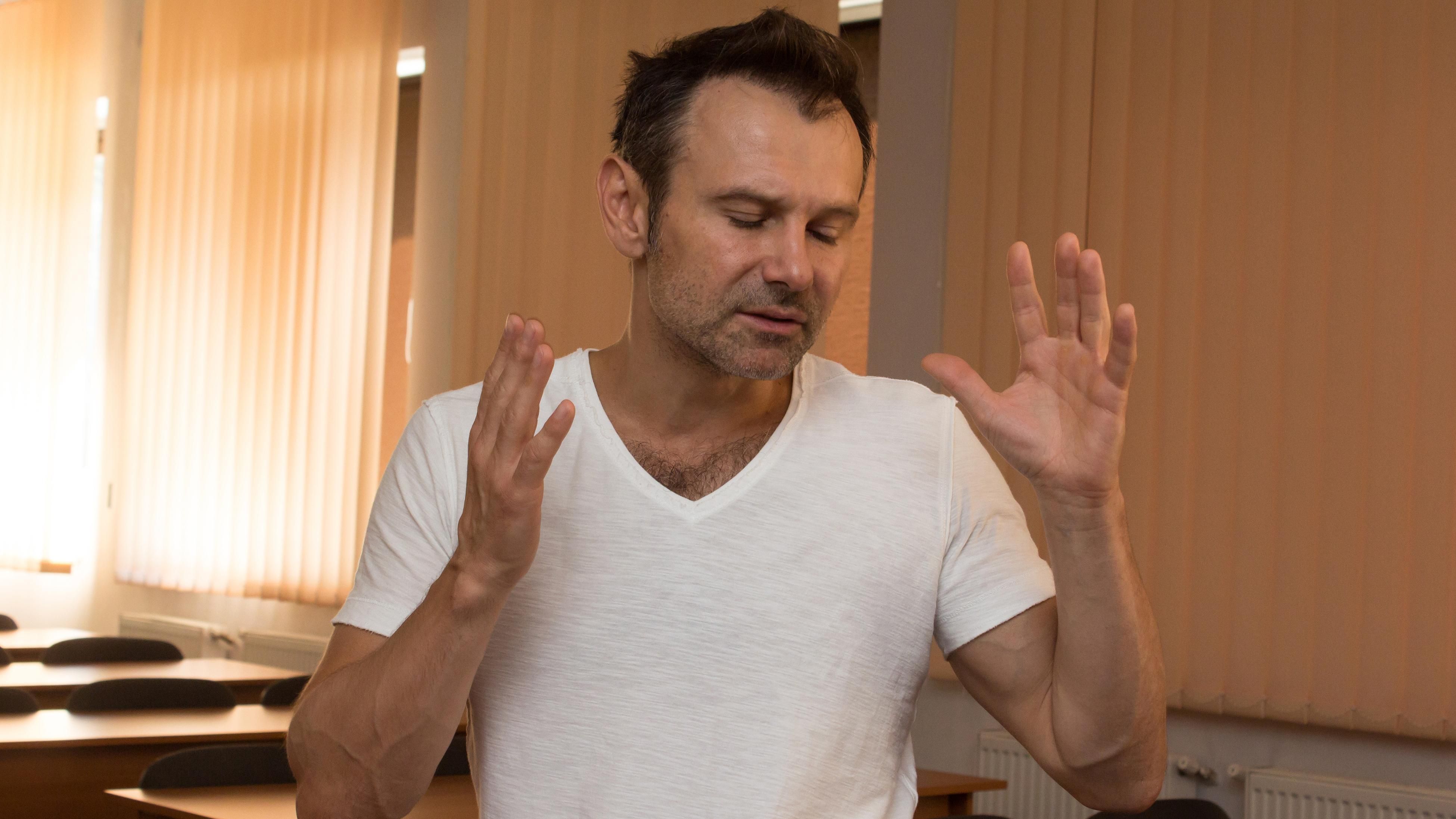 Уявіть переговори з Путіним, – думка українців, чому з Вакарчука президент не вийде Уявіть переговори з Путіним, – думка українців, чому з Вакарчука президент не вийде