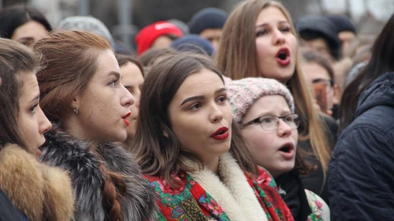В Виннице провели впечатляющий рождественский флешмоб: появилось видео