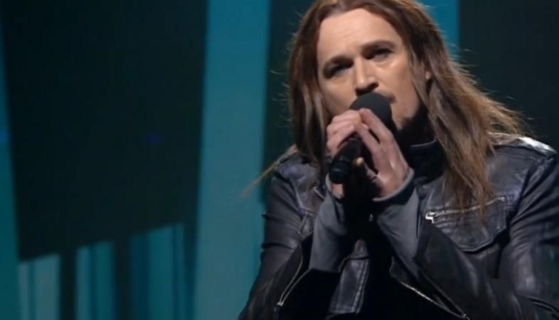 Юрко Юрченко заспівав легендарну "Я йду", яку не співав 17 років: відеопорівняння Юрко Юрченко заспівав легендарну "Я йду", яку не співав 17 років: відеопорівняння