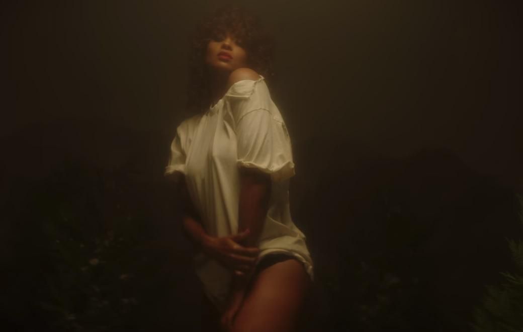Певица Ciara снялась в сексуальном видео для Love Magazine