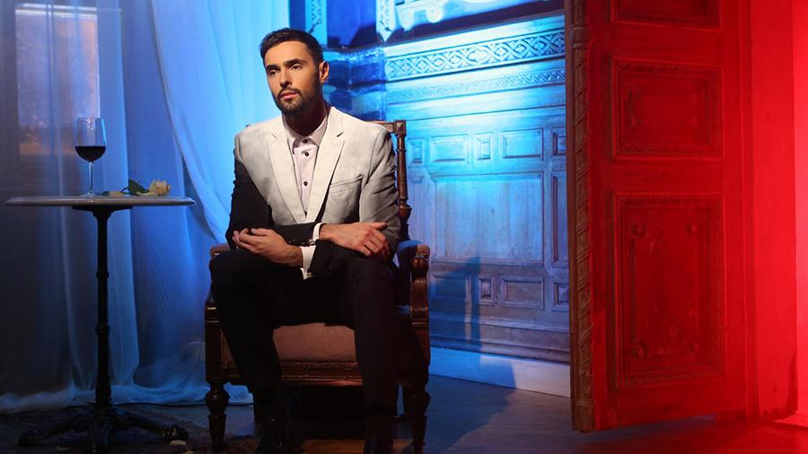 Виталию Козловскому разбили окно в автомобиле: фото