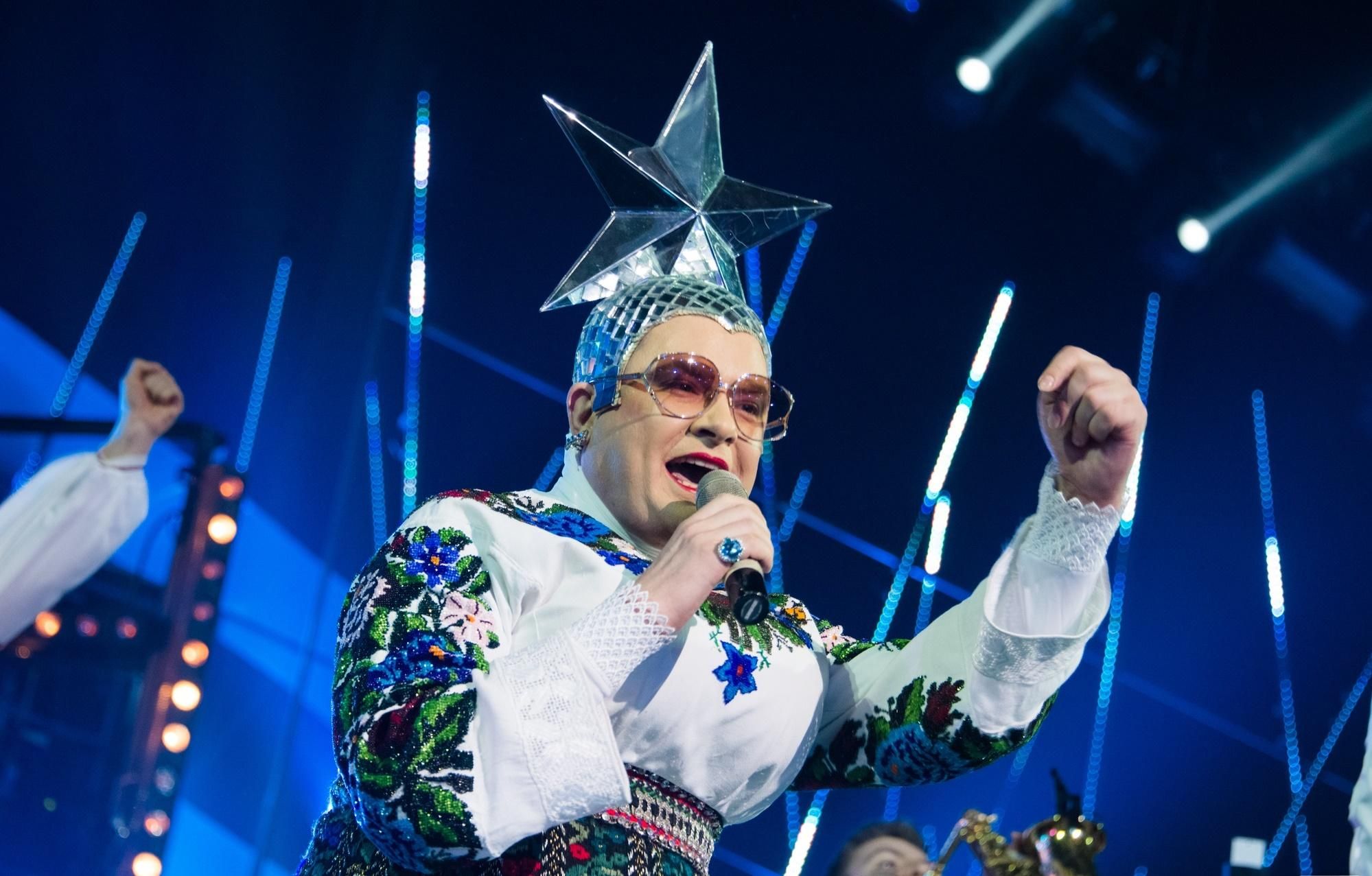 Вєрка Сердючка на Новий Рік розважала гостей у Росії: з'явилось фото та відео Вєрка Сердючка на Новий Рік розважала гостей у Росії: з'явилось фото та відео