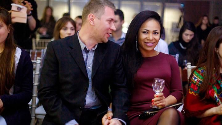 Гайтана впервые показала отца своей дочери Гайтана впервые показала отца своей дочери