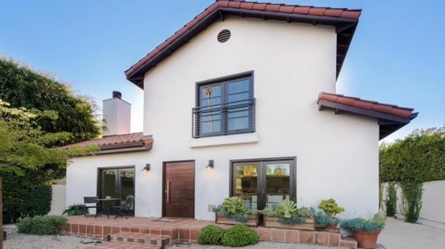 Просто и со вкусом: Рианна сдала в аренду свою уютную виллу – фото Просто и со вкусом: Рианна сдала в аренду свою уютную виллу – фото