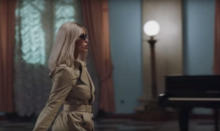 Британская певица сняла клип в Киеве: видео набирает популярность в сети Британская певица сняла клип в Киеве: видео набирает популярность в сети