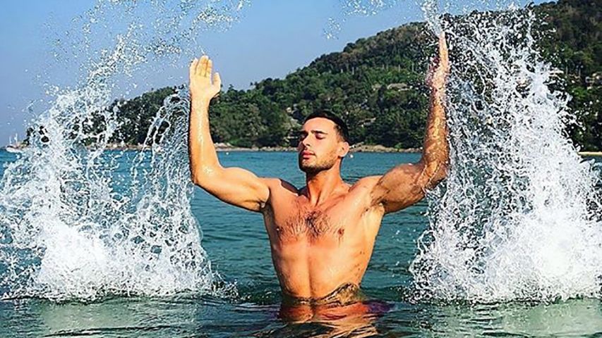 Віталій Козловський заінтригував новим оголеним фото з незнайомкою: фотодоказ Віталій Козловський заінтригував новим оголеним фото з незнайомкою: фотодоказ