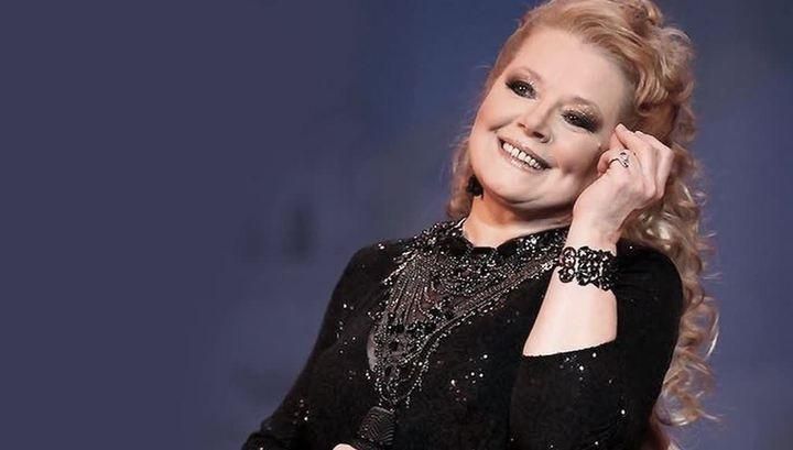 У Росії попрощалися з Людмилою Сенчіною: з’явились фото і відео У Росії попрощалися з Людмилою Сенчіною: з’явились фото і відео