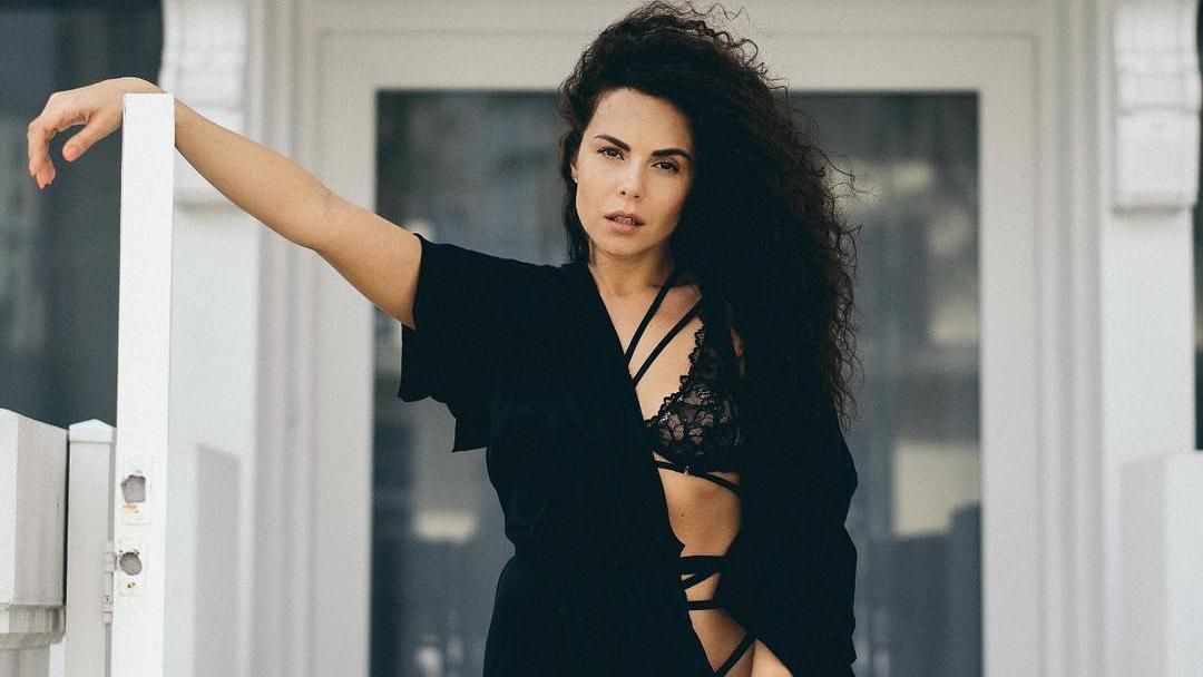 Настя Каменських розповіла, чи робила собі пластичну операцію Настя Каменських розповіла, чи робила собі пластичну операцію