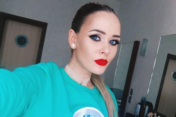 Солистка группы The Hardkiss похвасталась серебряной кнопкой YouTube: фото Солистка группы The Hardkiss похвасталась серебряной кнопкой YouTube: фото