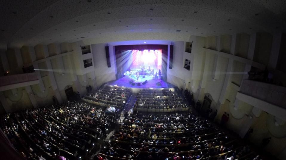 Больной российский певец поздравил оккупированный Донецк с "днем защитника отечества" Больной российский певец поздравил оккупированный Донецк с "днем защитника отечества"