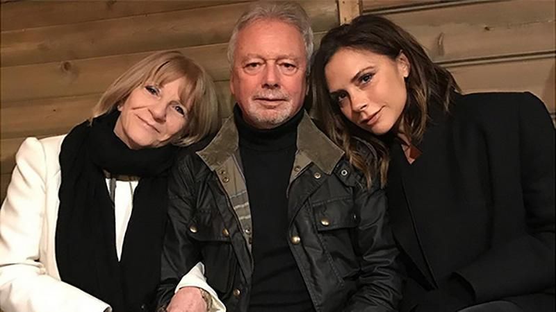 Виктория Бекхэм трогательно поздравила маму с днем рождения Виктория Бекхэм трогательно поздравила маму с днем рождения