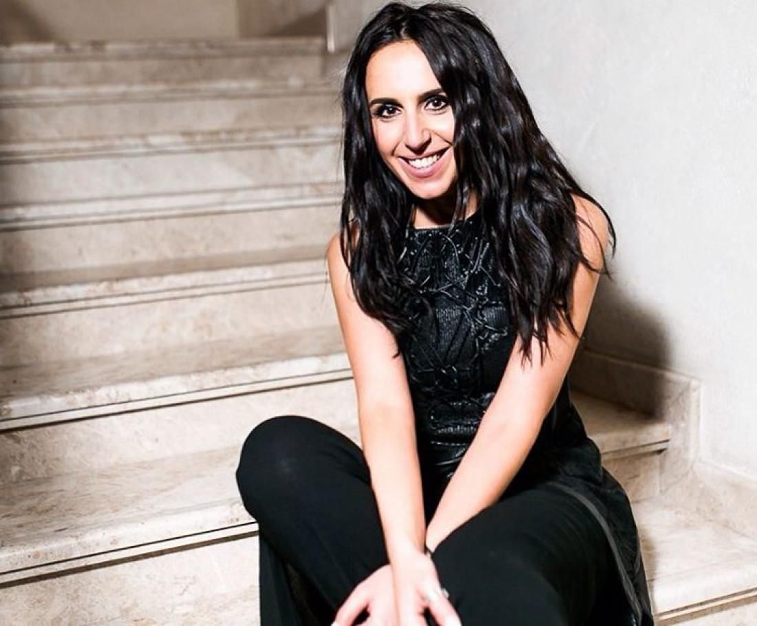 Дитячі речі возила з собою: Джамала розповіла про останні місяці вагітності Дитячі речі возила з собою: Джамала розповіла про останні місяці вагітності