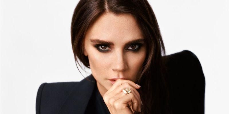 Вікторія Бекхем запускає власну лінію косметики Вікторія Бекхем запускає власну лінію косметики