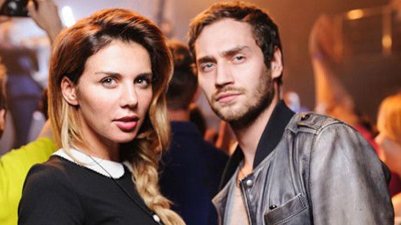 "Холостяк" Рожден Анусі зізнався, чому розірвав стосунки з відомою співачкою "Холостяк" Рожден Анусі зізнався, чому розірвав стосунки з відомою співачкою