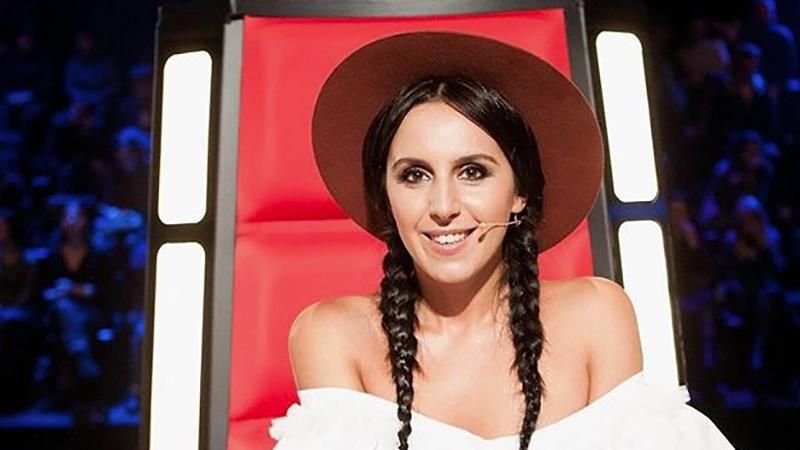 Джамала показала, як насправді проходять репетиції з учасниками проекту "Голос країни" Джамала показала, як насправді проходять репетиції з учасниками проекту "Голос країни"