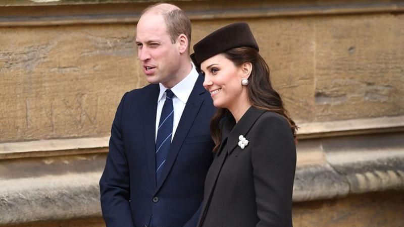 Беременная Кейт Миддлтон очаровала стильным образом на Пасху: фото Беременная Кейт Миддлтон очаровала стильным образом на Пасху: фото