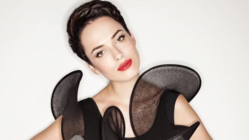 Даша Астафьева похвасталась стройной фигурой: стильные фото Даша Астафьева похвасталась стройной фигурой: стильные фото