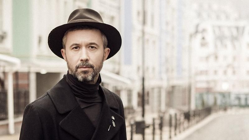 Поклонники не узнали Сергея Бабкина из-за смены имиджа: фото Поклонники не узнали Сергея Бабкина из-за смены имиджа: фото