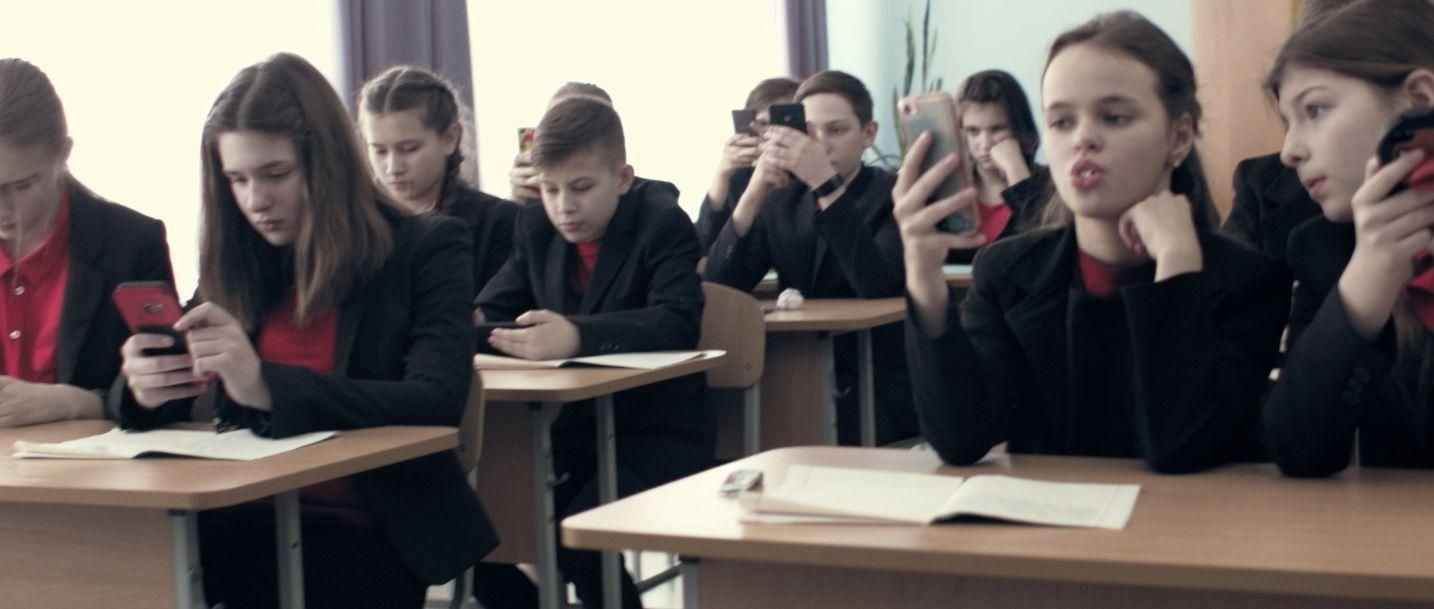 Pianoboy представил клип, в котором затронул тему школьного издевательства: видео Pianoboy представил клип, в котором затронул тему школьного издевательства: видео