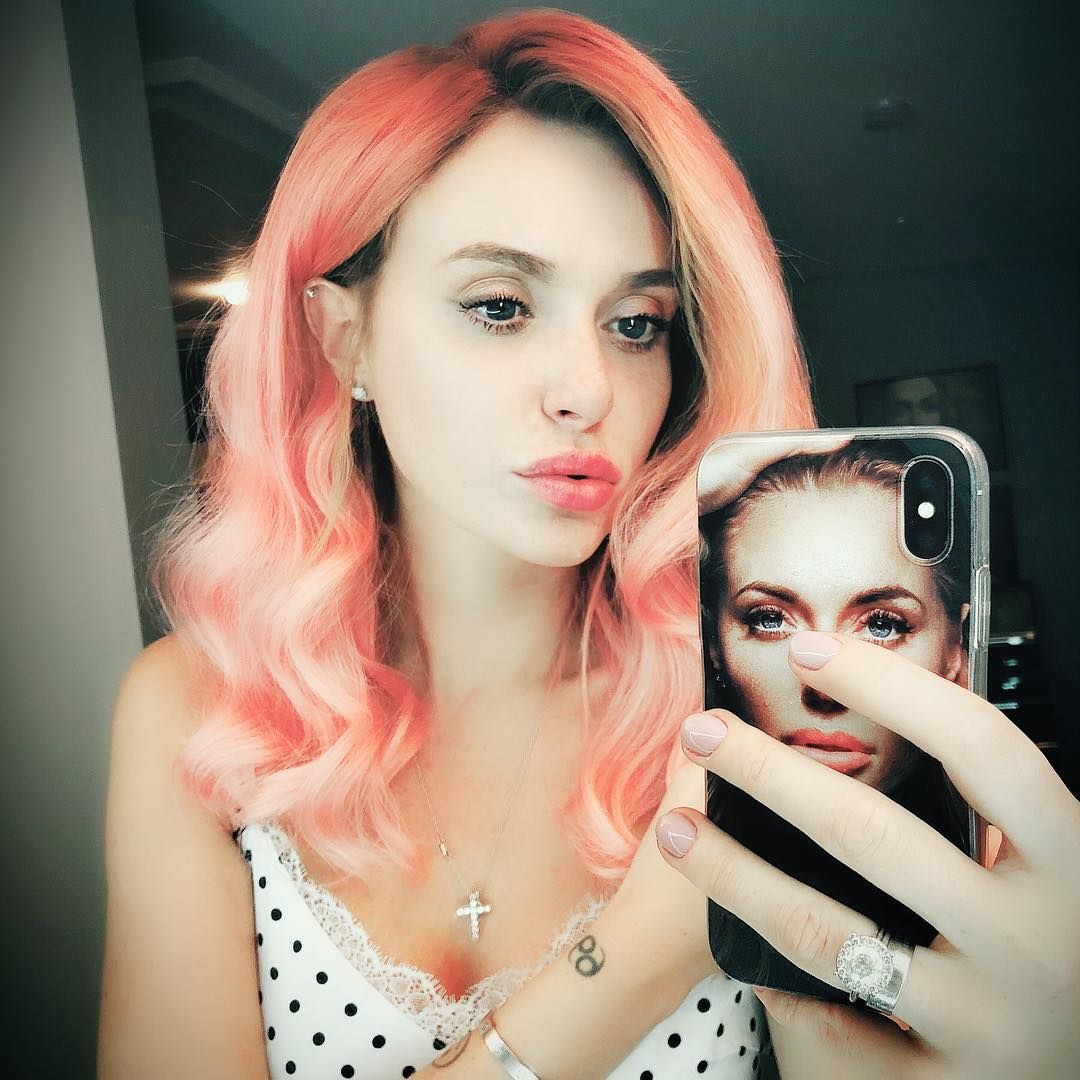 Слава із "Неангелів" показала новий екзотичний образ: фото Слава із "Неангелів" показала новий екзотичний образ: фото