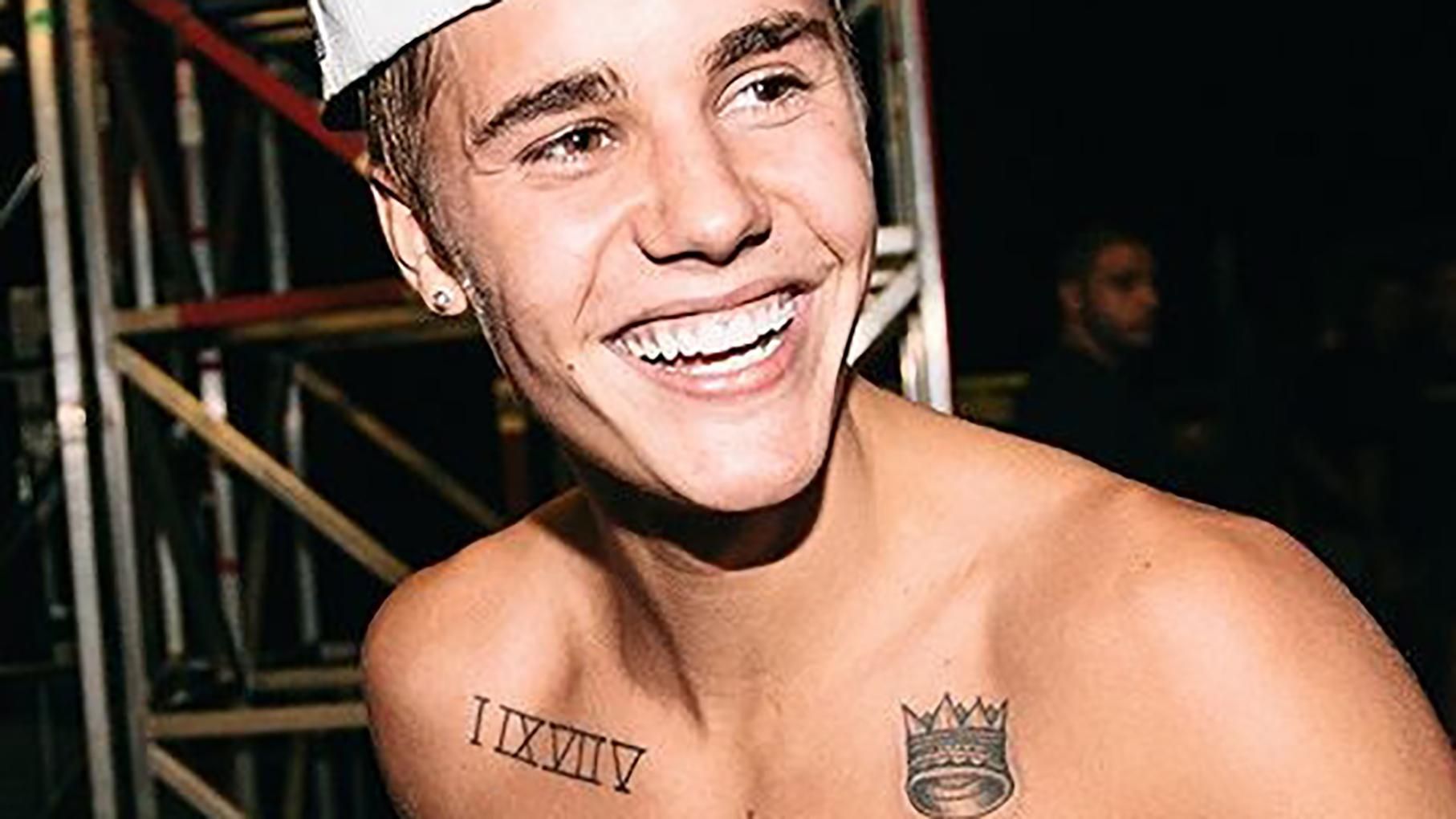 Джастін Бібер вдарив чоловіка, який тримав жінку за горло Джастін Бібер вдарив чоловіка, який тримав жінку за горло