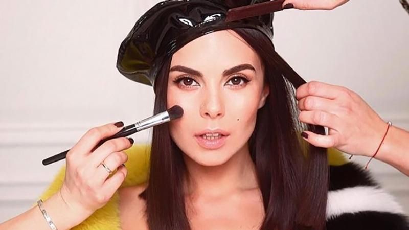 Настя Каменских примерила необычные образы в дерзкой фотосессии для глянца Настя Каменских примерила необычные образы в дерзкой фотосессии для глянца