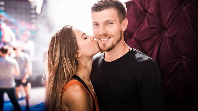 Партнер Наталії Могилевської з проекту "Танці з зірками" таємно одружився Партнер Наталії Могилевської з проекту "Танці з зірками" таємно одружився