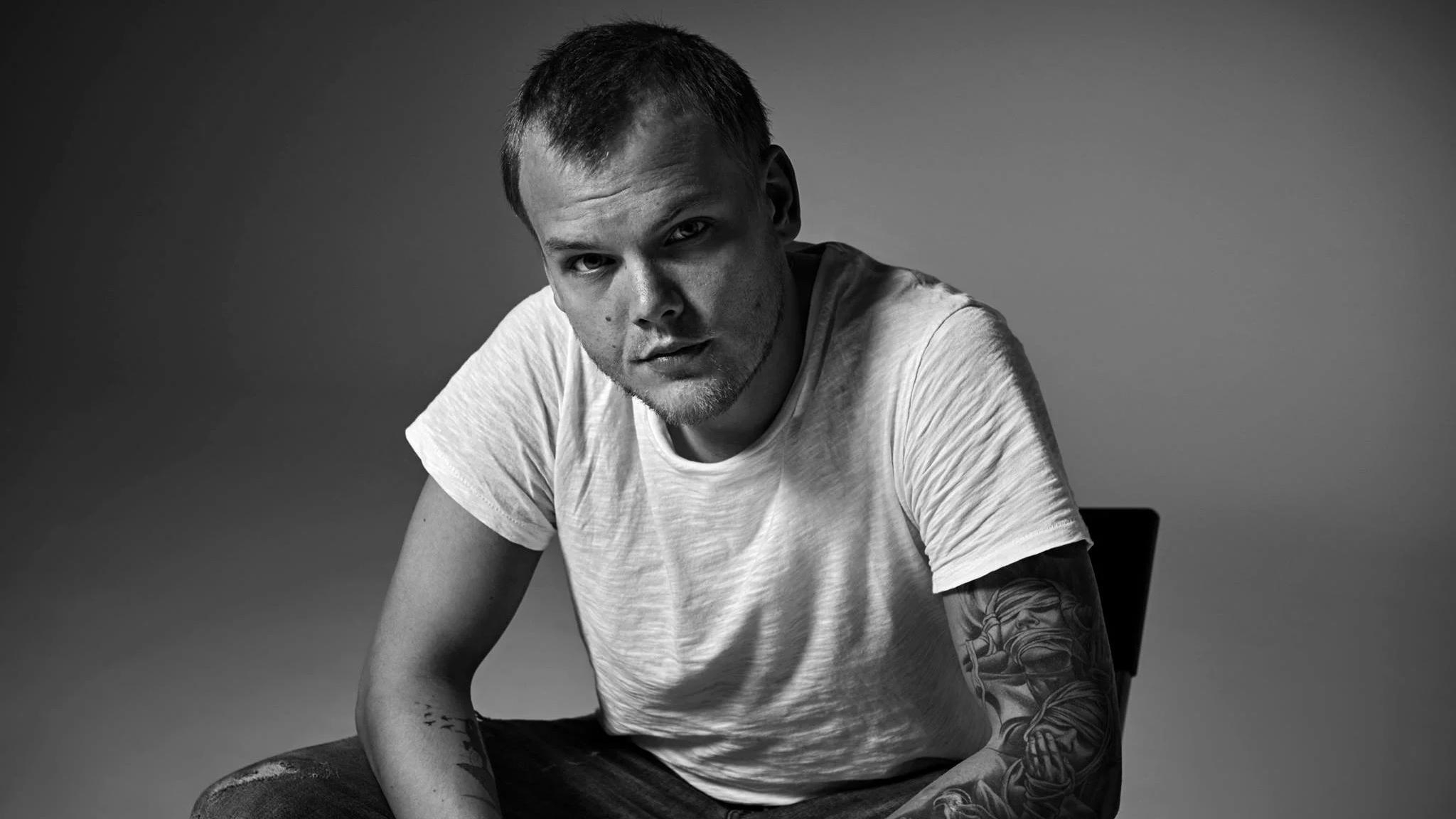 СМИ выяснили, почему молодой EDM-музикант Avicii мог совершить самоубийство