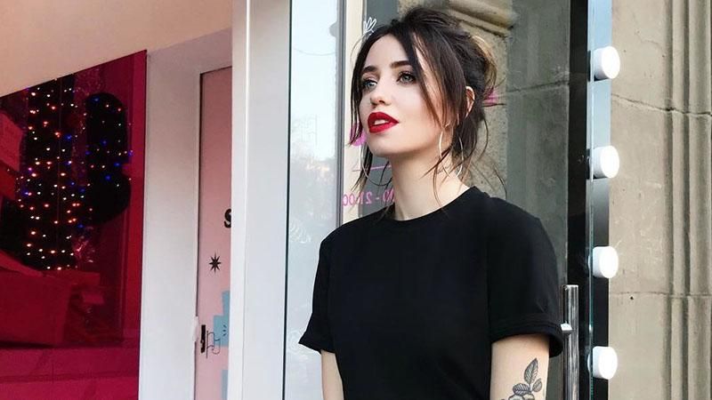 Надежда Дорофеева украсила обложку известного глянца: фото Надежда Дорофеева украсила обложку известного глянца: фото