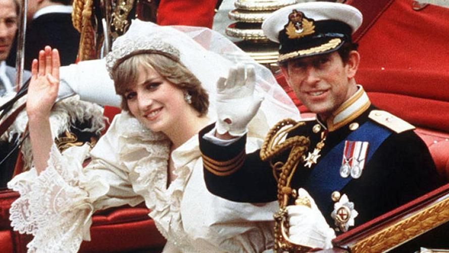 Шматок весільного торта принцеси Діани і принца Чарльза 1981 року виставлено на продаж