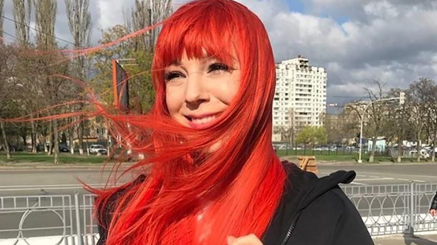 Беременная Светлана Тарабарова показала большой округлый живот в сияющем платье: фото Беременная Светлана Тарабарова показала большой округлый живот в сияющем платье: фото