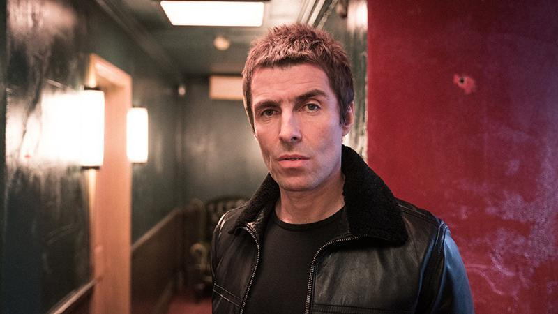 Экс-солист группы Oasis Лиам Галлахер выпустил чувственную песню: видео